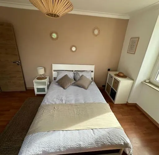 Magnifique F3. 4 A 6 Personnes Apartment Lutterbach
