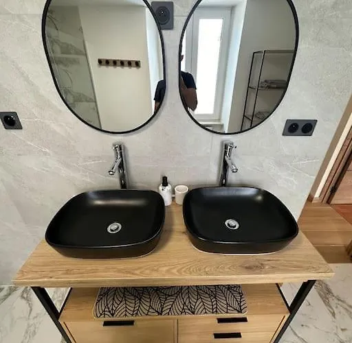 Magnifique F3. 4 A 6 Personnes Apartment Lutterbach